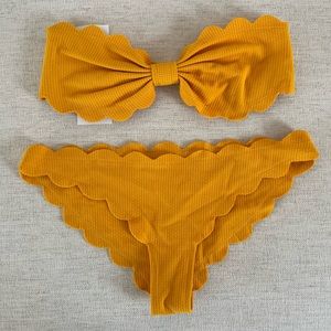 Marysia Scalloped Seersucker Bikini XS top, S bottom
